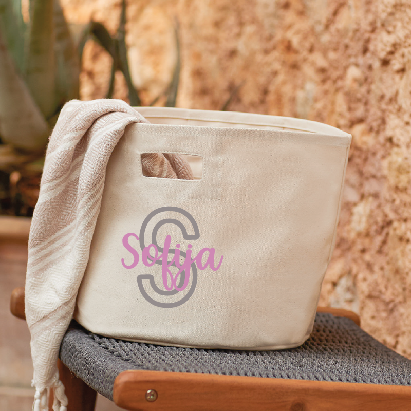 Koš za igrače natural - z izvezenim imenom in začetnico