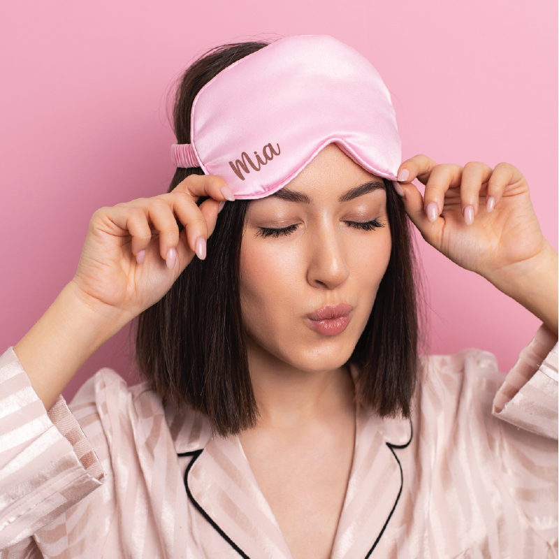 Maska za spanje z imenom - roza