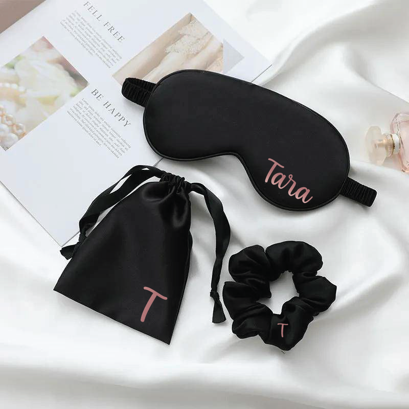 Set za spanje z imenom - črn