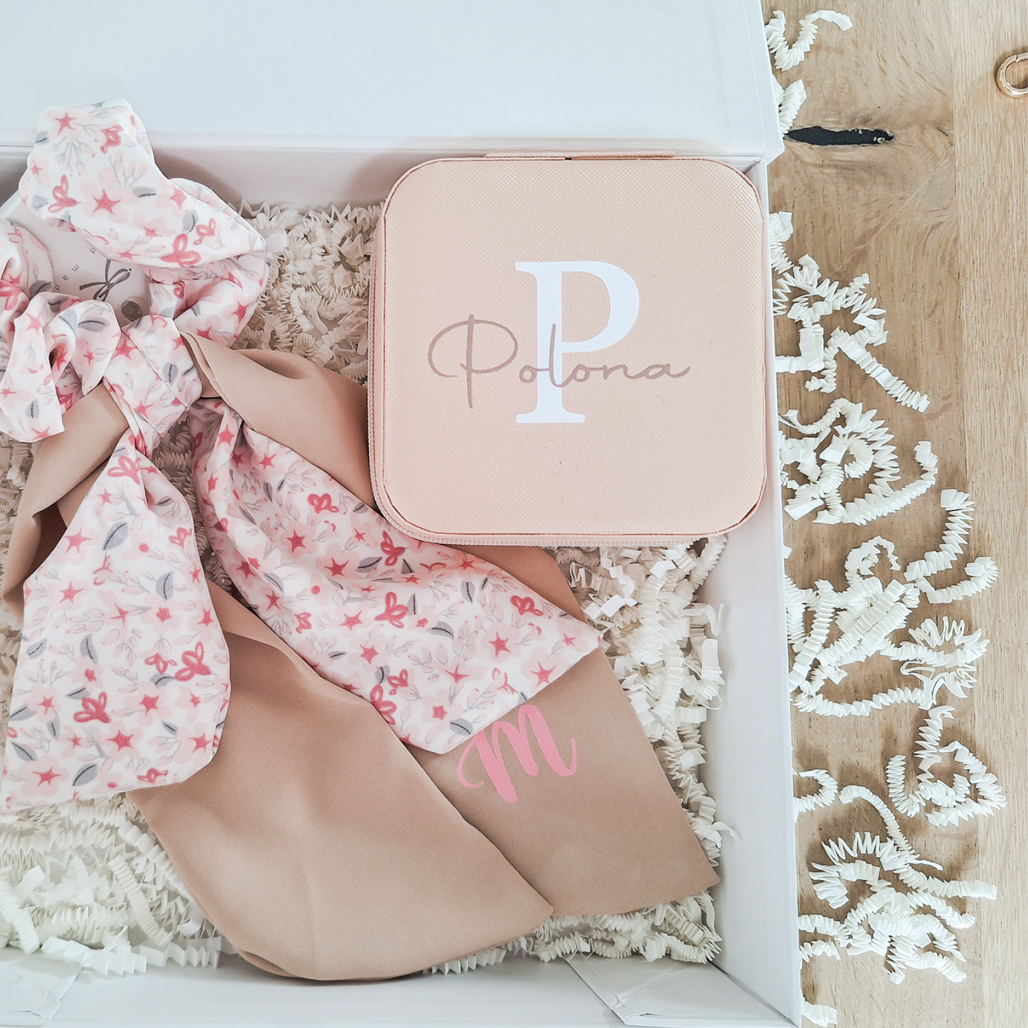 Škatla za nakit z imenom - roza